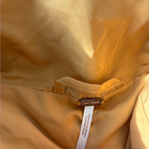 Free People Weekender Puffer Jacket Size M Yellow-Gold Oversized Crop Quilted - Picture 4 of 4